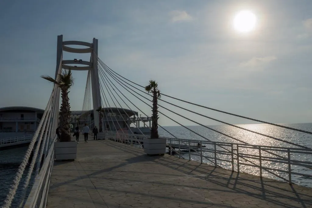 Panoramablick Hotel Durres 0*,